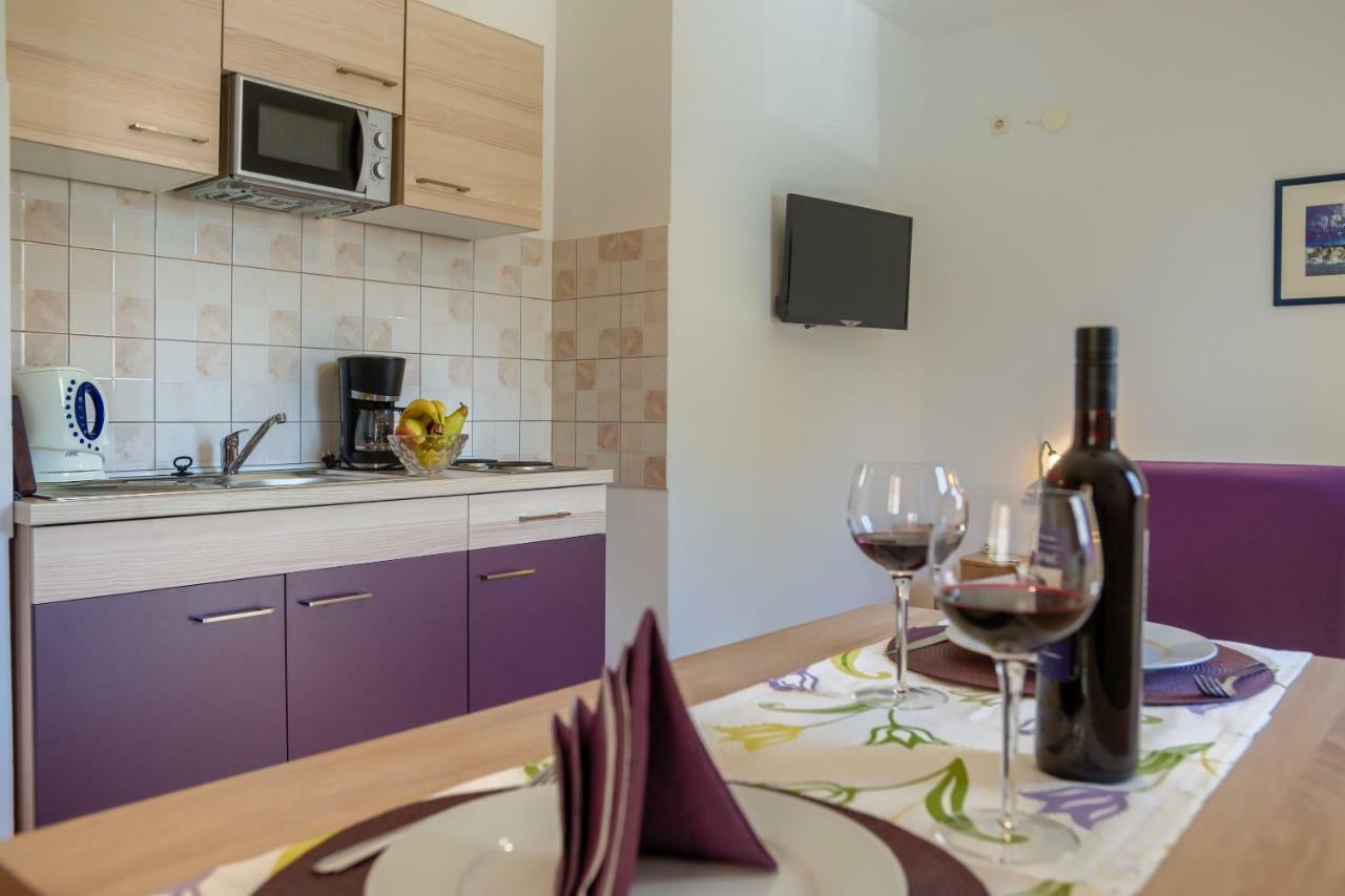 Apartment Monica Ližnjan Esterno foto